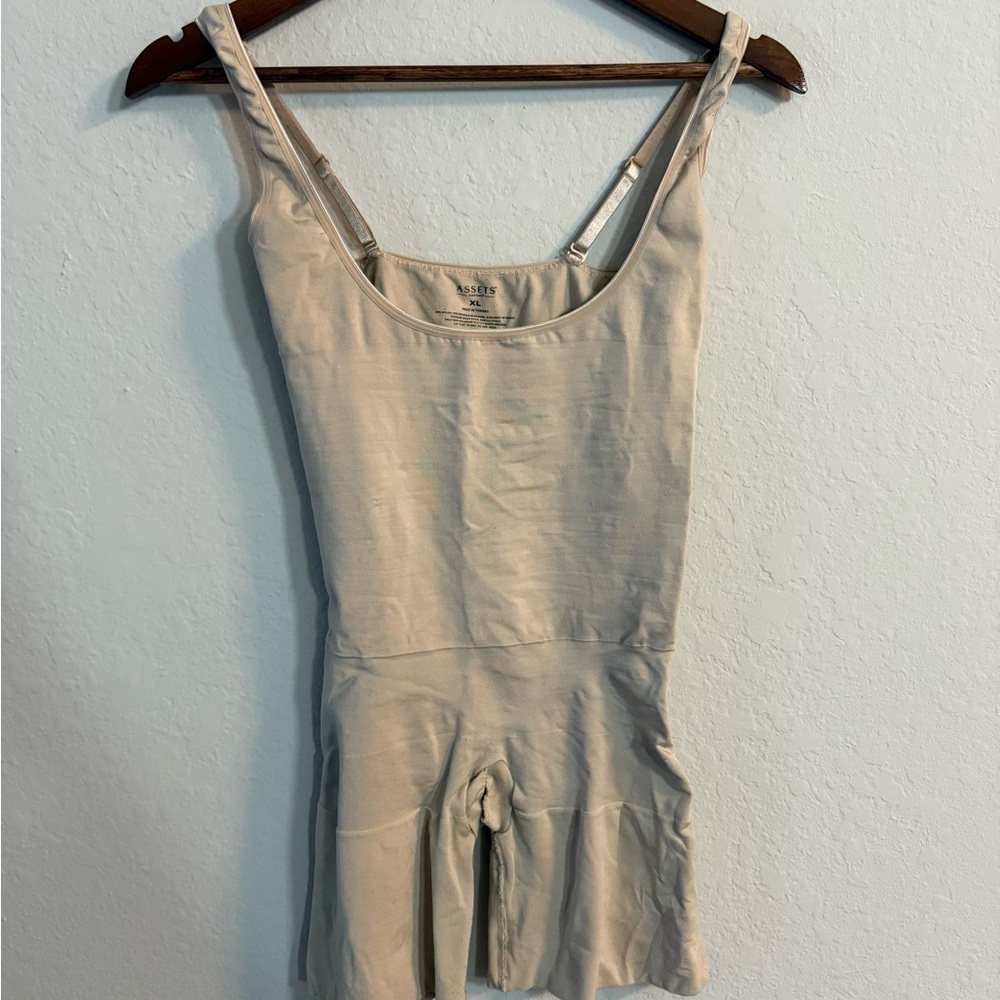 ASSETS by SPANX Women's Remarkable Results All-In-One Body Slimmer - Picture 6 of 12